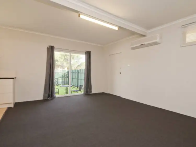 Fifth view of Homely unit listing, 1/4 Longland Street, Redcliffe QLD 4020