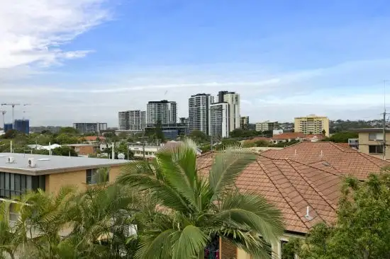 Second view of Homely unit listing, 5/33 Charlton Street, Ascot QLD 4007