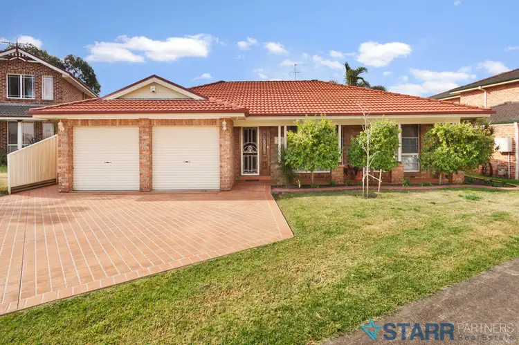 21 Diamantina Close, St Clair NSW 2759