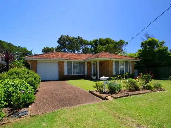 11 Bundara Avenue, Wamberal NSW 2260