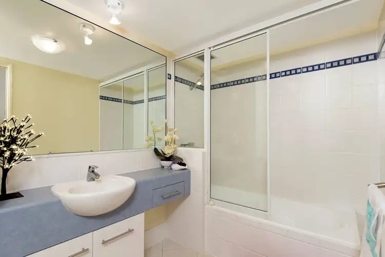 Fifth view of Homely unit listing, 2/275 Esplanade, Cairns North QLD 4870
