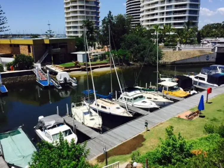 52/37 Bayview Street, Runaway Bay QLD 4216