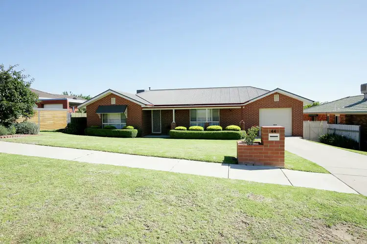 44 Avocet Drive, Estella NSW 2650
