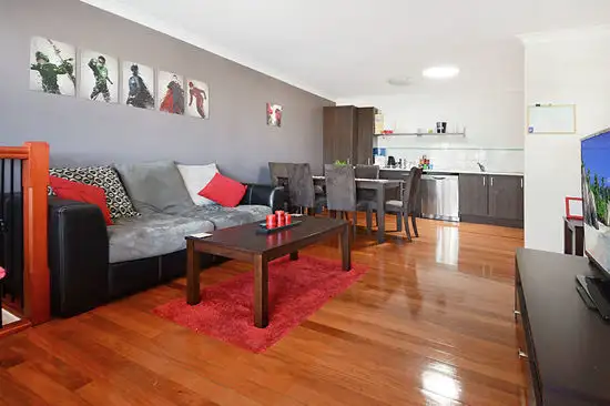 Fifth view of Homely unit listing, 2/45 McIlwraith Ave, Norman Park QLD 4170