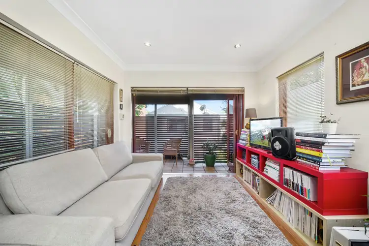 2/62 Erskineville Road, Erskineville NSW 2043