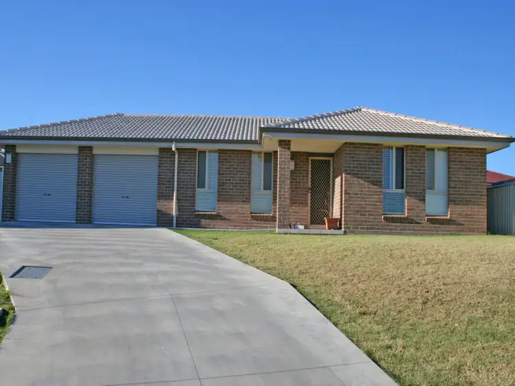 Main view of Homely house listing, 5 Sippel Close, Tamworth NSW 2340