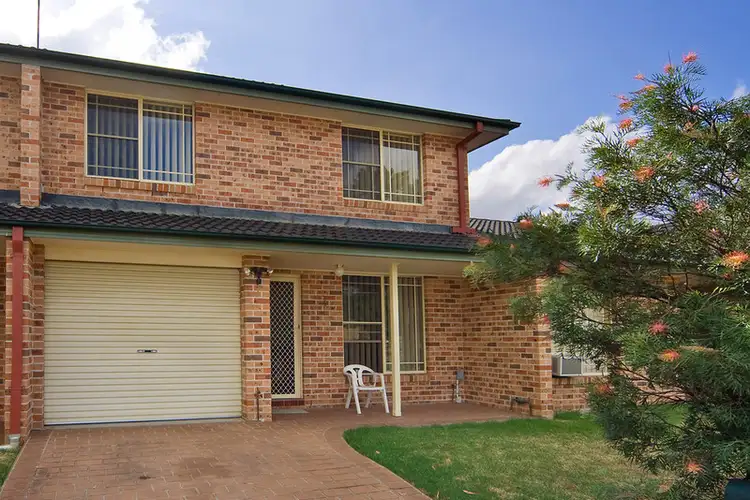 2/2 Armstein Crescent, Werrington NSW 2747