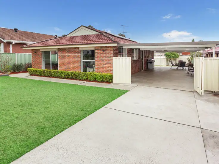 14 Starlight Place, St Clair NSW 2759