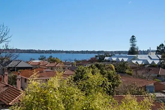 12 Thelma, Como WA 6152