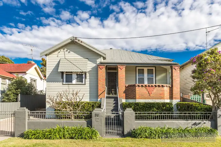 30 Bailey Street, Adamstown NSW 2289