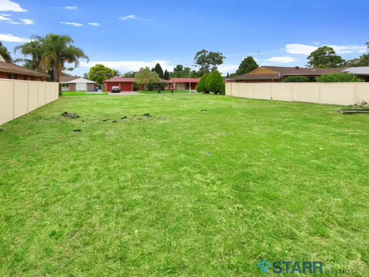 18 Morningbird Close, St Clair NSW 2759