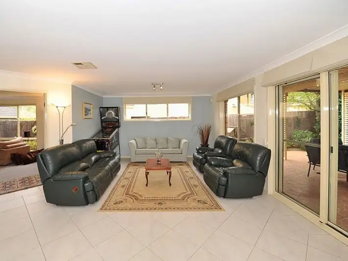 Sixth view of Homely house listing, 19 Hadlow Close, Beaumont Hills NSW 2155