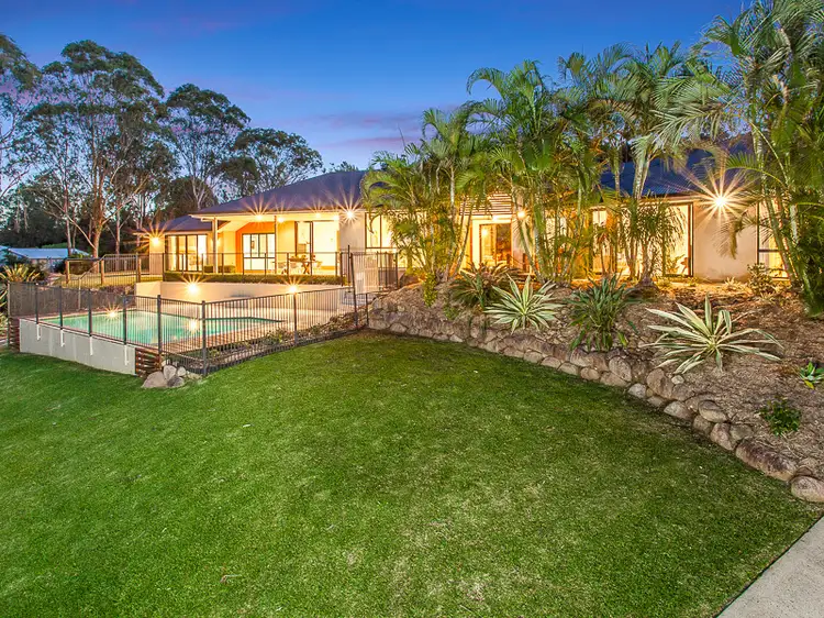16 Ogle Place, Pullenvale QLD 4069