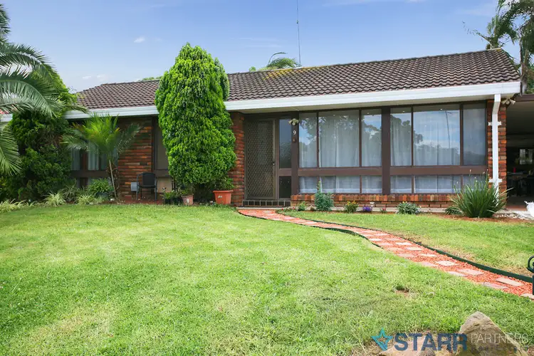 9 Hourglass Glen, St Clair NSW 2759