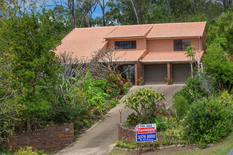 241 Mt Ommaney Drive, Mount Ommaney QLD 4074