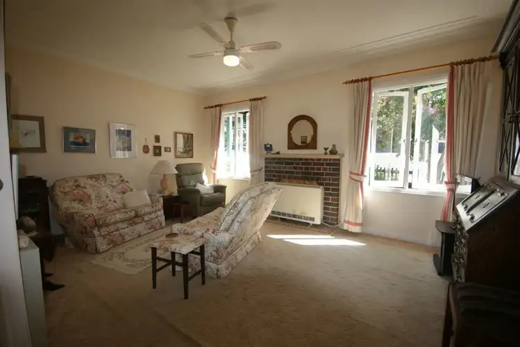 Fifth view of Homely house listing, 2 Quin Avenue, Armidale NSW 2350