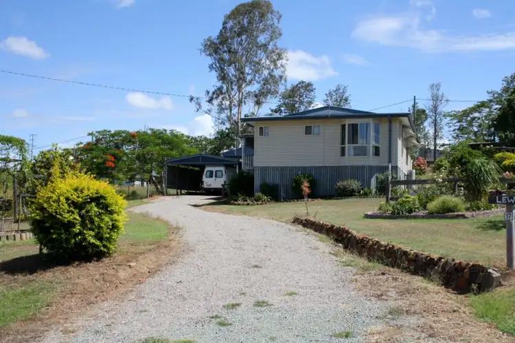 17 Walter Street, Tiaro QLD 4650