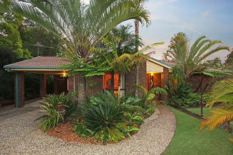 2 Leonarda Drive, Arana Hills QLD 4054