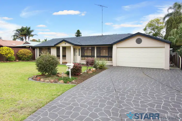 17 Jorgensen Avenue, St Clair NSW 2759