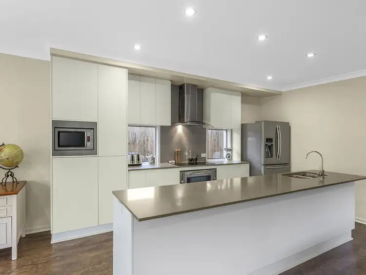 10 Sharpie, Manly West QLD 4179