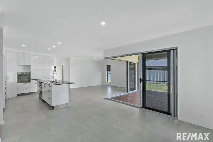 Fourth view of Homely house listing, 100 Boundary Rd, Urangan QLD 4655