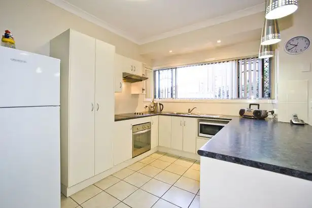 Third view of Homely villa listing, 3/3 Dawson Street, Waratah NSW 2298
