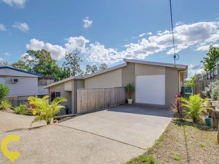 1121 South Pine Road, Arana Hills QLD 4054