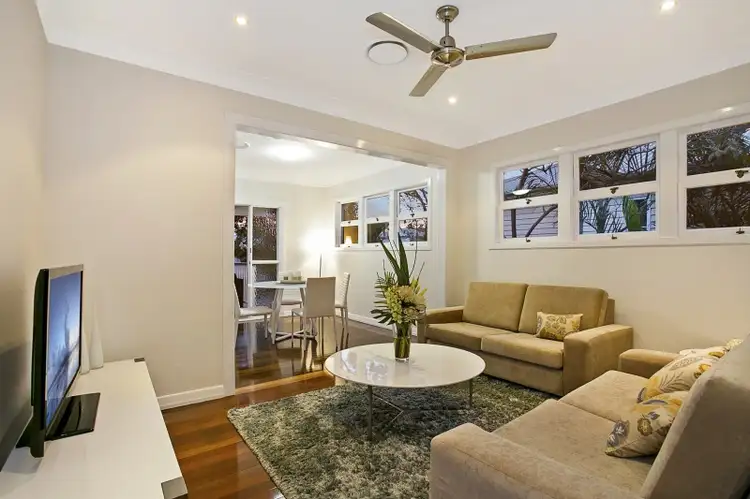 22 Greenlaw Street, Indooroopilly QLD 4068