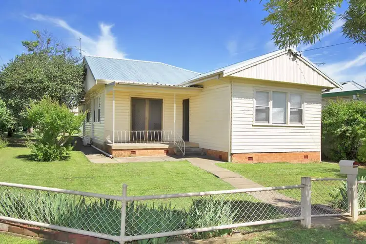 Main view of Homely house listing, 27 Bent Street, Tamworth NSW 2340
