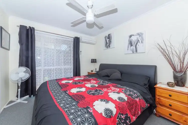 Fifth view of Homely townhouse listing, 2/10 Rowe Close, Wishart QLD 4122