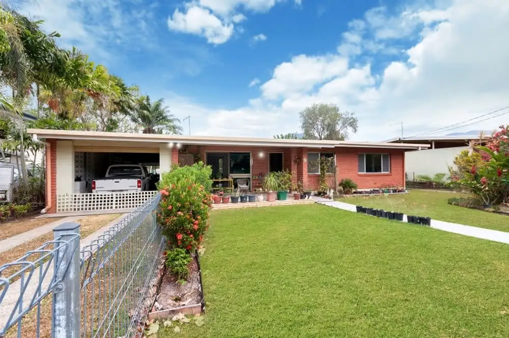 Main view of Homely house listing, 9 Hillview Crescent, Whitfield QLD 4870