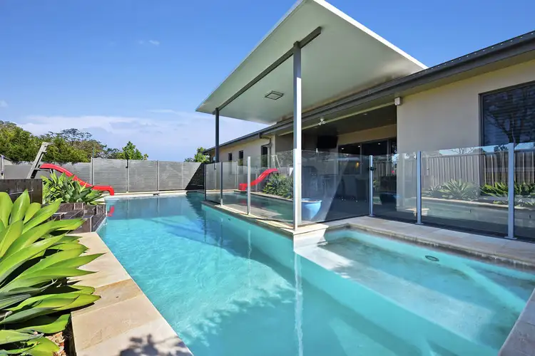 2 Prospect Terrace, Highfields QLD 4352