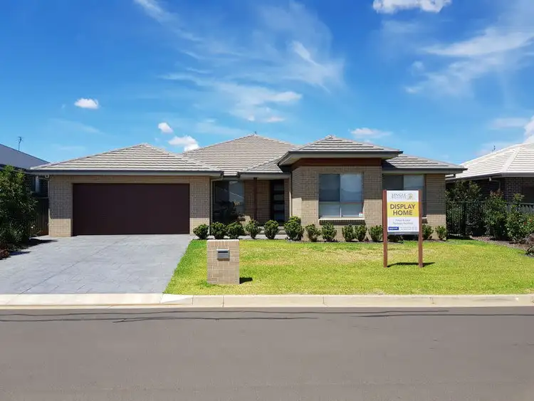 Main view of Homely house listing, 7 Burgundy Way, Tamworth NSW 2340