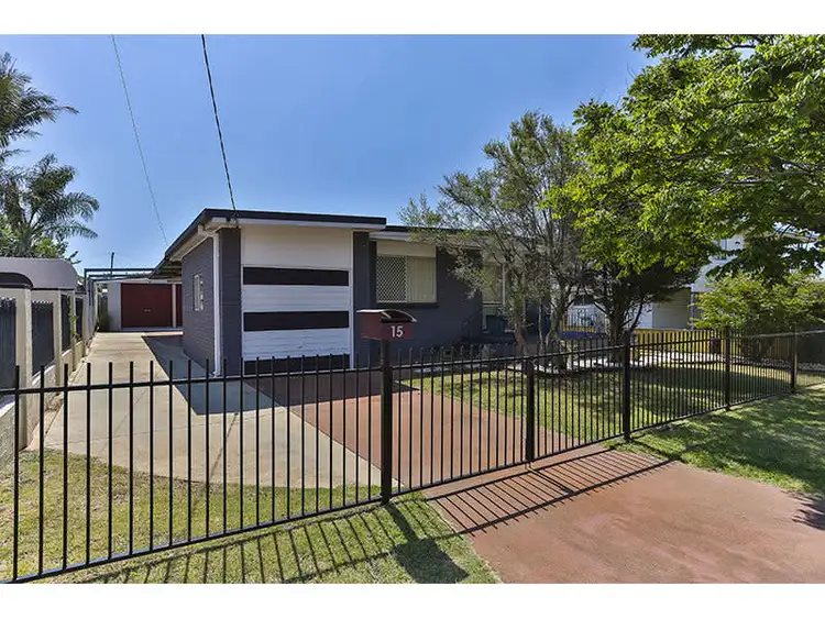 15 Cloake Street, Rockville QLD 4350
