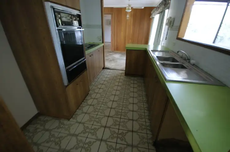 Second view of Homely house listing, 204 Henry St, Deniliquin NSW 2710