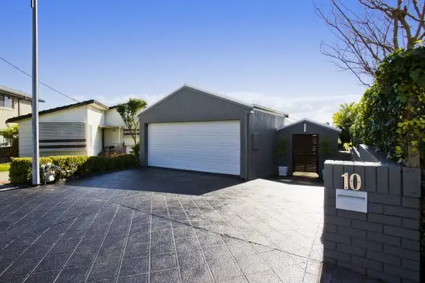 10 Lorraine Street, Merewether NSW 2291