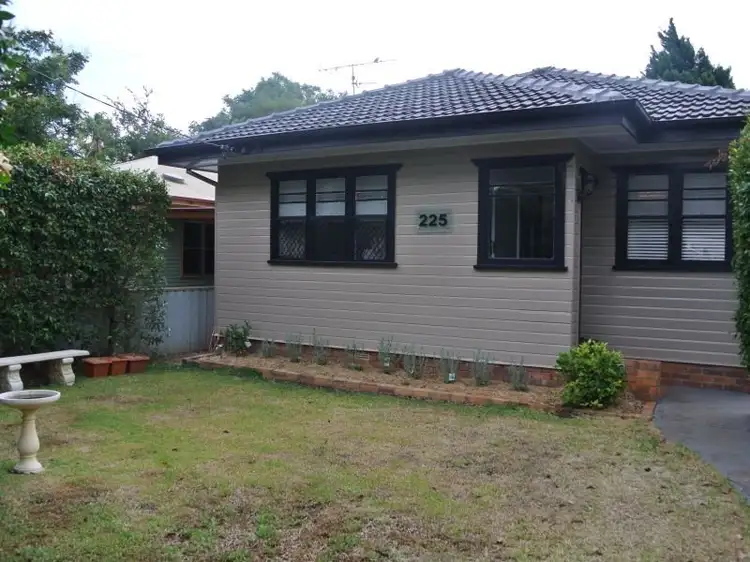 225 Russell Street, Newtown QLD 4350