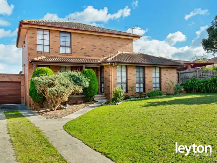 Main view of Homely house listing, 3 Lindsay Close, Endeavour Hills VIC 3802