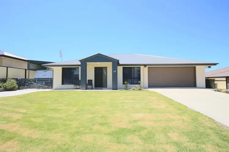 22 Laird Street, Tenterfield NSW 2372