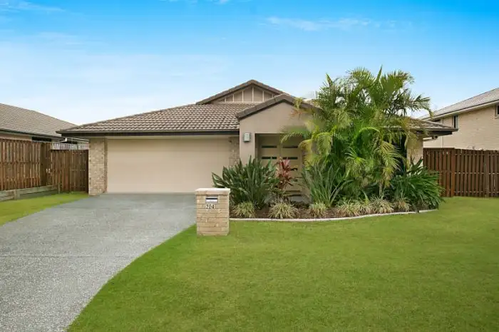 204 Billinghurst Crescent, Upper Coomera QLD 4209