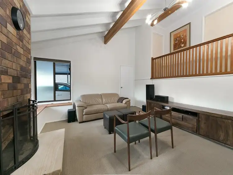 Fifth view of Homely house listing, 10 Tinbeerwah Place, Chapel Hill QLD 4069