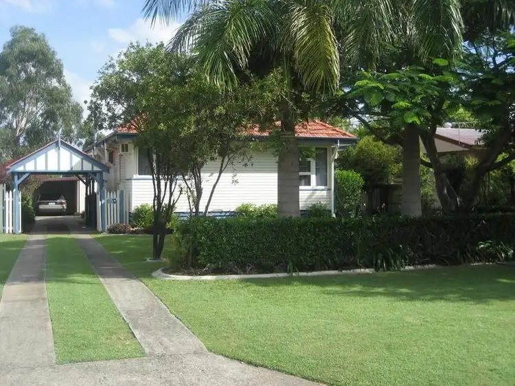 23 Crosshill Street, Leichhardt QLD 4305