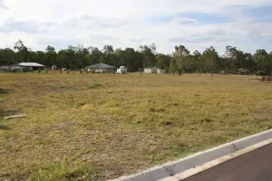 7 Kimdonn Dve, Withcott QLD 4352