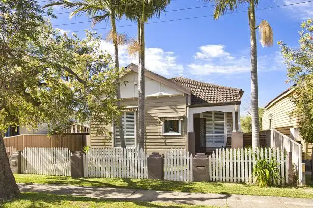 75 Coorumbung Road, Broadmeadow NSW 2292