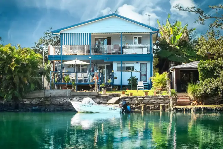 15 Marina Crescent, Urunga NSW 2455