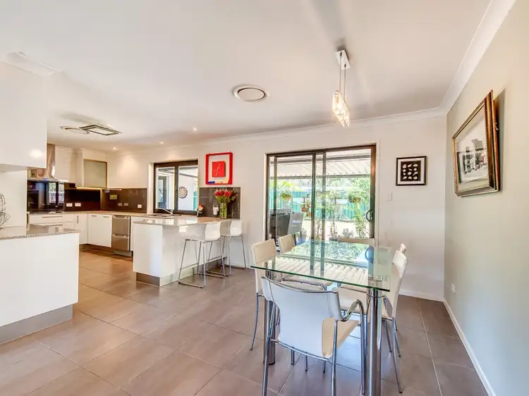 15 Fortrose Street, Kenmore QLD 4069