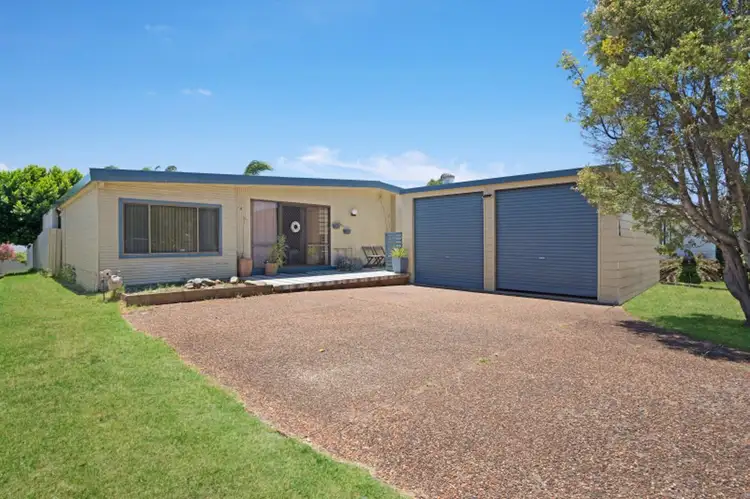 24 Long Crescent, Shortland NSW 2307