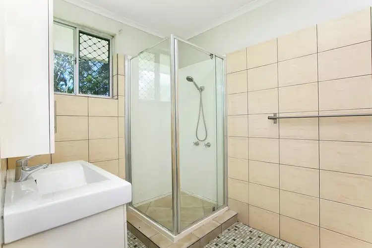 Fifth view of Homely house listing, 9 Silkwood Close, Manoora QLD 4870