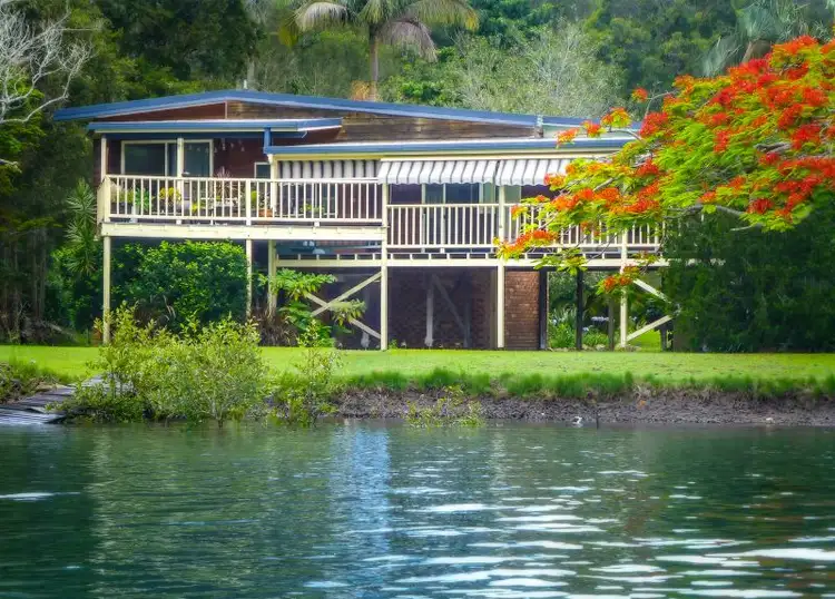1 Crescent Close, Urunga NSW 2455