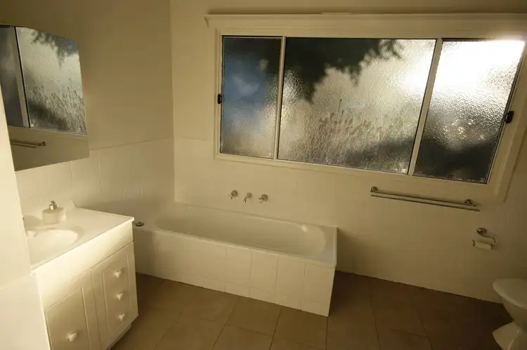 Sixth view of Homely house listing, 106 Junction St, Deniliquin NSW 2710